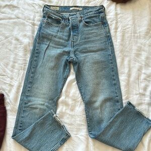 Levi’s Wedgie Straight